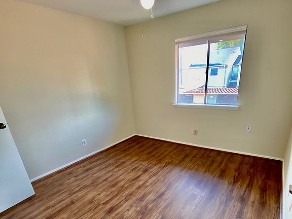 5th image of 8323 Wednesbury Ln #8323