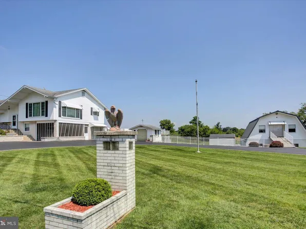 3367 Coseytown Rd, Greencastle, PA 17225