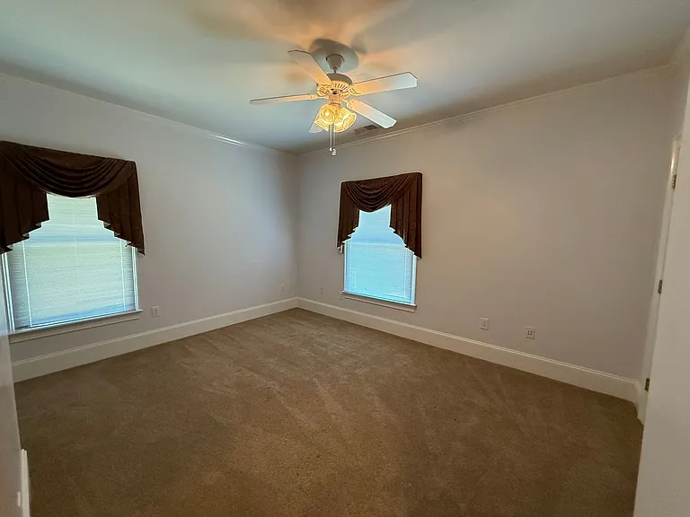 785 Glenwood Dr — Photo 32