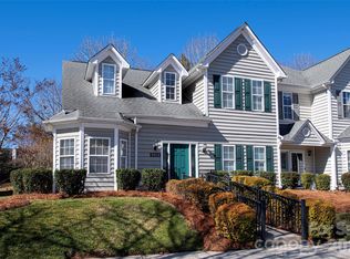 5919 Fitzwilliams Ln, Charlotte, NC 28270