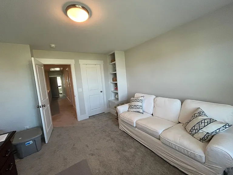 7404 Springwater Dr — Photo 25