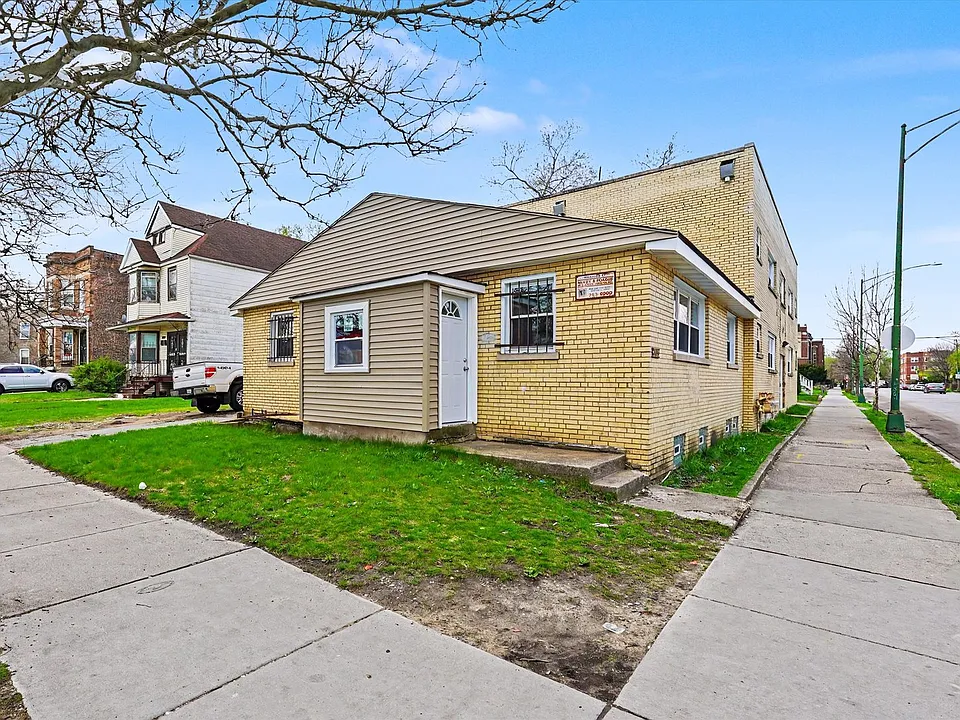 7600 S Marquette Ave #1