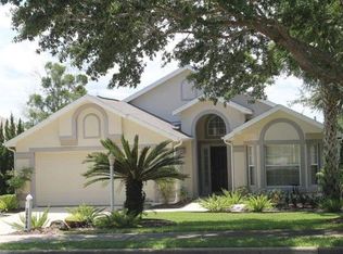 39904 Bayview Dr, Lady Lake, FL 32159