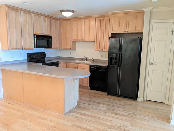 2nd image of 1108 N Milwaukee St Unit 302