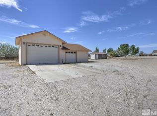 2621 Harvey Dr, Fallon, NV 89406