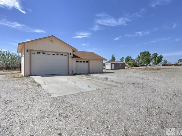 2621 Harvey Dr, Fallon, NV 89406