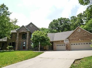 6921 Bluff Ln NW, Rochester, MN 55901