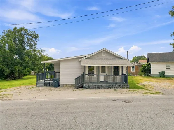 923 N Pinckney St, Jonesville, SC 29379