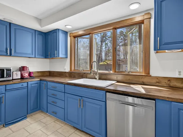 314 Wentworth Road, Brookfield, NH 03872