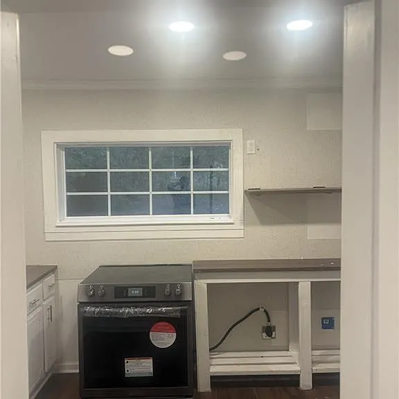 348 Hortman Ave — Photo 9