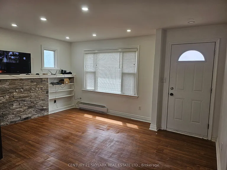 862 Armour Rd — Photo 8
