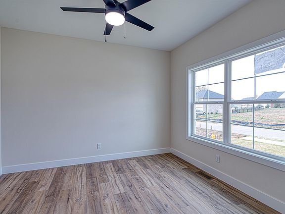 4th image of 19115 Braeburn Dr