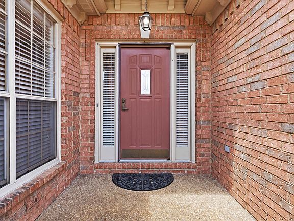 4th image of 1833 Pheasant Acre Ln W