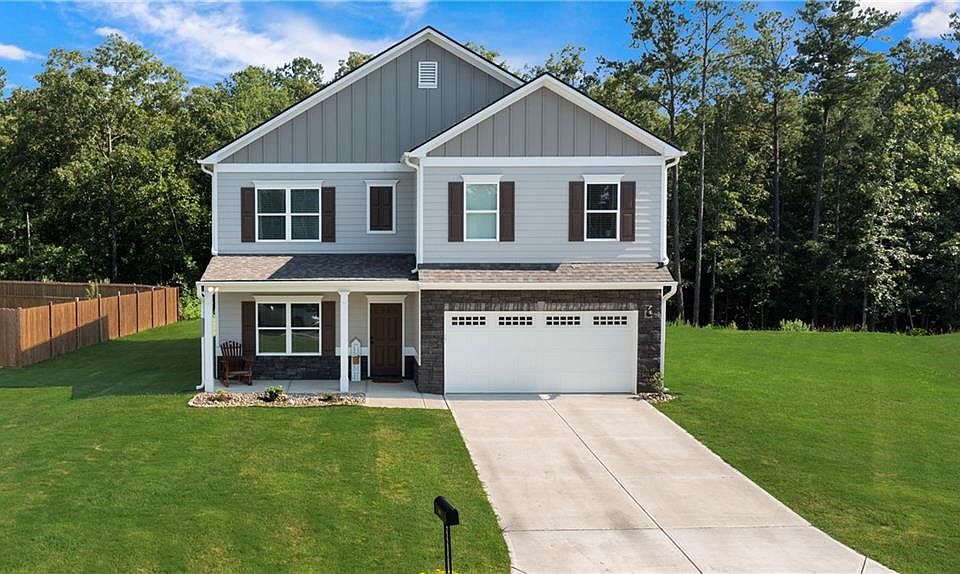 1st image of 27 Whistling Oaks Dr NE