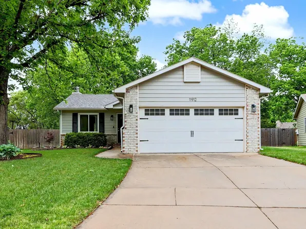 11912 W Bella Vista Cir, Wichita, KS 67212