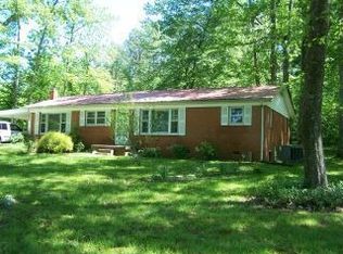 371 Blackberry Rd, Camden, TN 38320