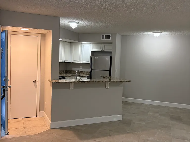 5761 Gatlin Ave #513 — Photo 5