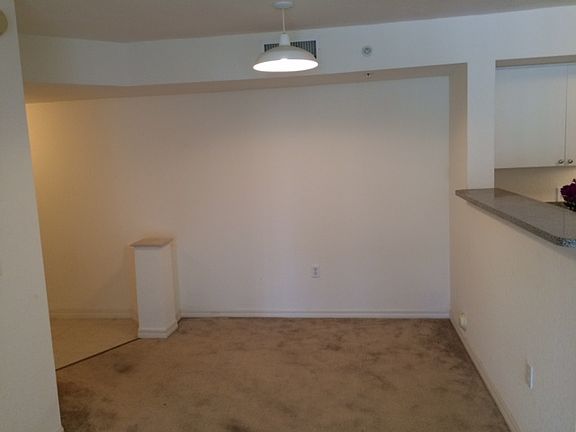 3rd image of 13800 NE 3rd Ct APT 305