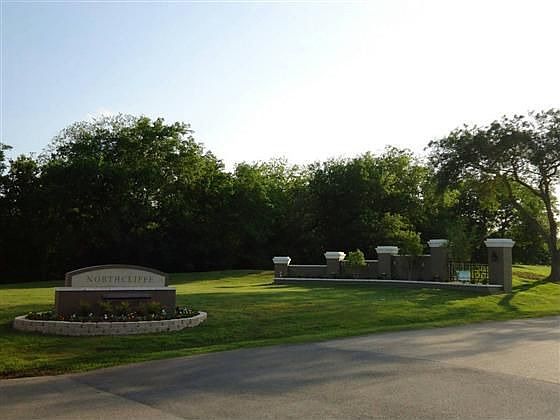 1st image of 183 Claremont Dr