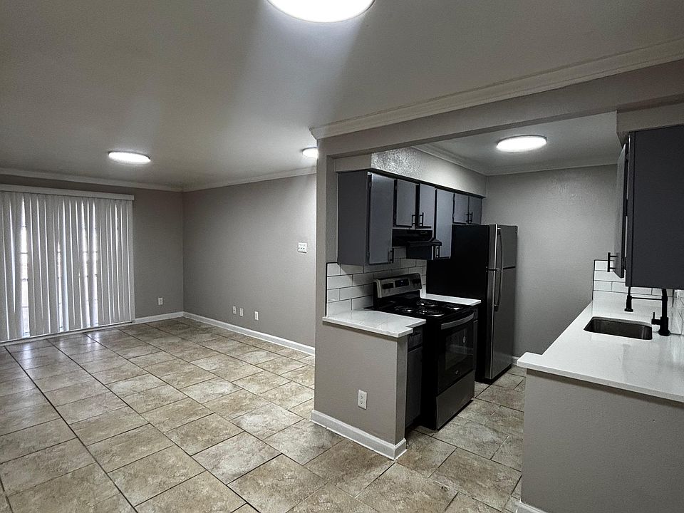 1st image of 442 S Saint Augustine Dr #3ea98dac4