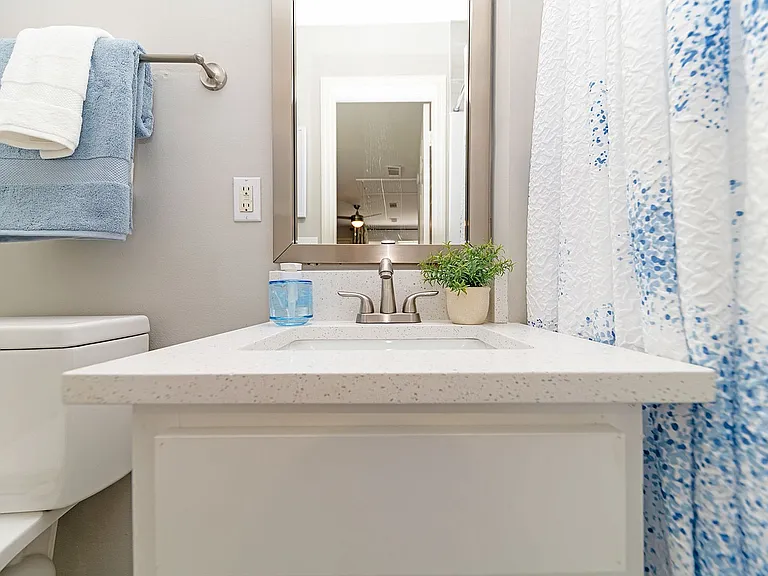 Quartz Counters in bathroom