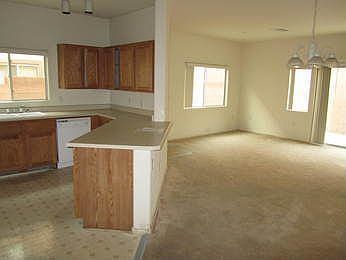 4th image of 1089 Placerville St