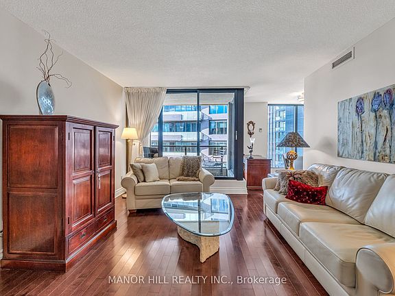 4th image of 1331 Bay St #803