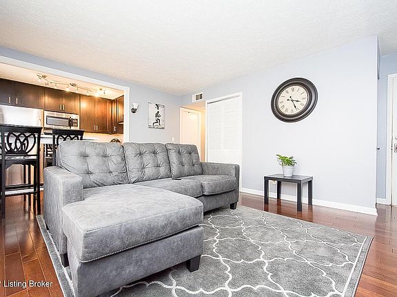 4th image of 2505 Lindsay Ave APT 12