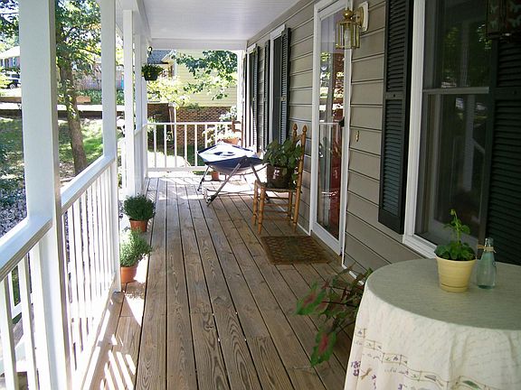 2nd image of 8320 Lyndale Dr