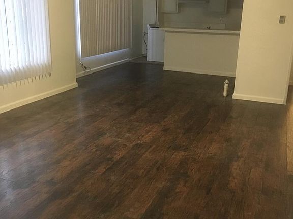 5th image of 324 N Heliotrope Dr APT 3