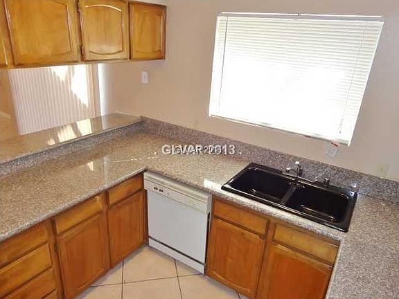 3rd image of 1421 Smokey Glen Cir