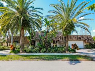 16100 Kingsmoor Way, Miami Lakes, FL 33014