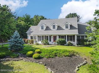 330 Andrew Cir, Stroudsburg, PA 18360