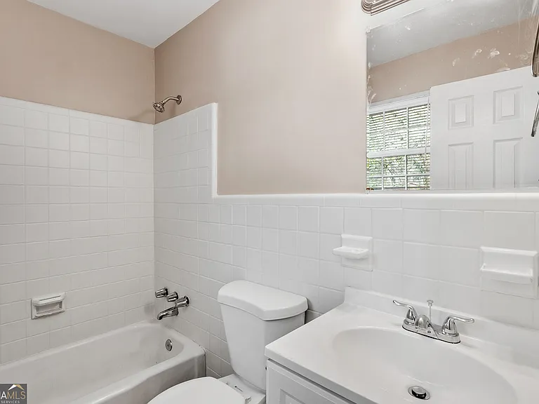 1799 Shirley St SW — Photo 9