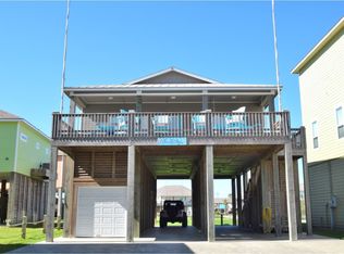 2900 Shady Ln, Crystal Beach, TX 77650