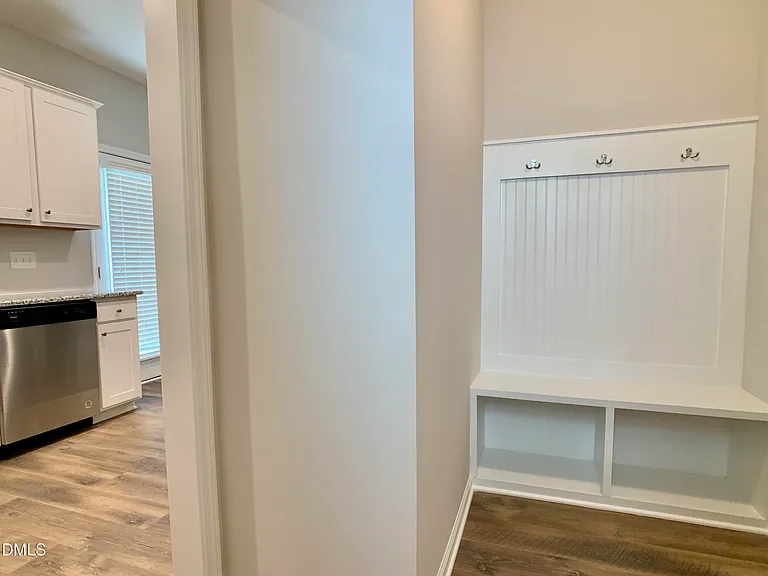 131 Diploma Dr — Photo 6