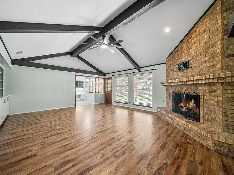 6015 Windhaven Dr — Photo 30