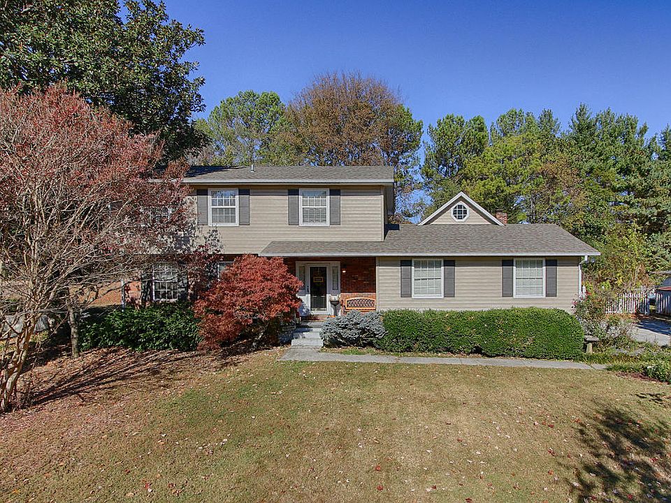 1st image of 4415 Garden Dr