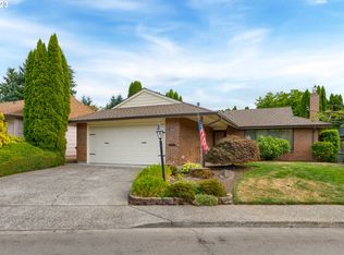 10510 SW Century Oak Dr, Portland, OR 97224