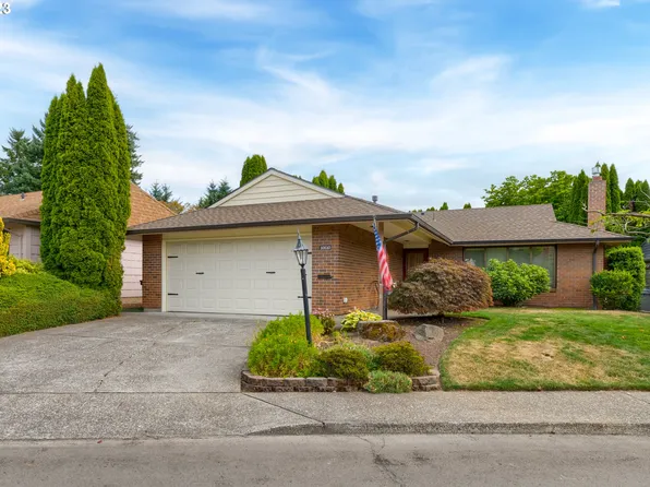 10510 SW Century Oak Dr, Portland, OR 97224