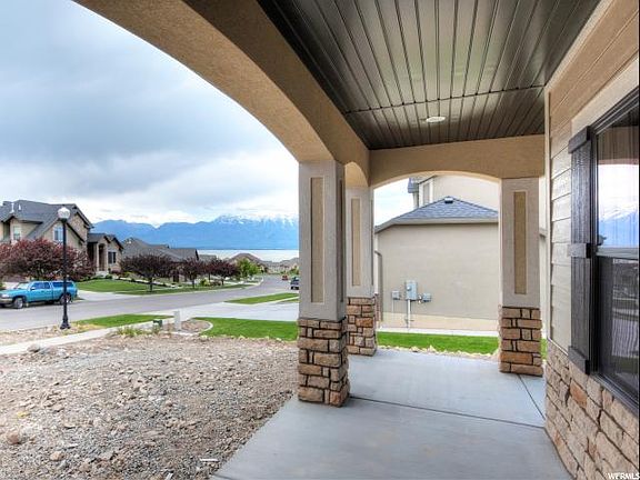 4th image of 4117 S Sandpiper Ln