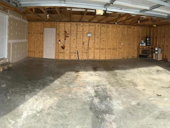3rd image of 1001 Orion Rd