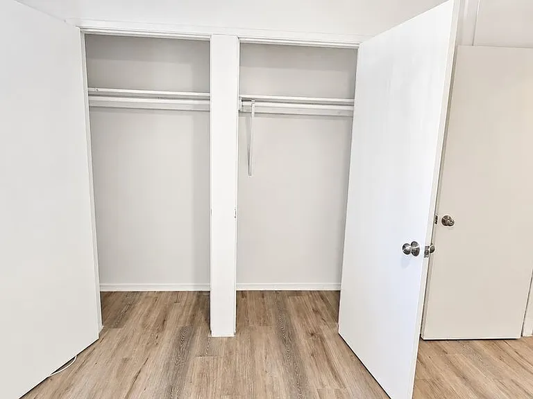 2630 S La Salle Ave #1 — Photo 10