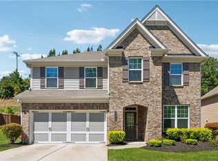 4050 Danbury Farms Dr, Cumming, GA 30040