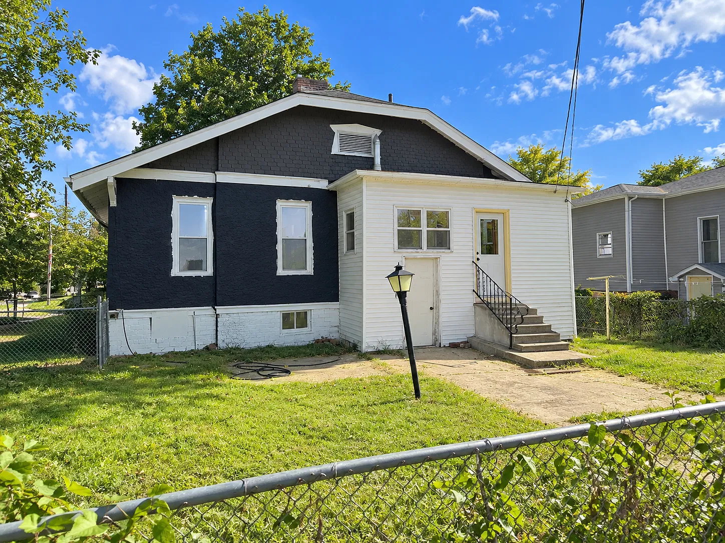 430 S 4th St — Photo 1
