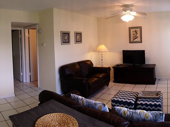 3rd image of 108 Columbia Dr APT A2