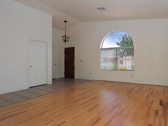 4th image of 9569 E Kokopelli Cir