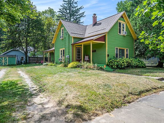 2nd image of 742 Green St