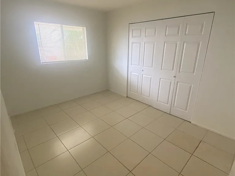 2920 Jackson St — Photo 4