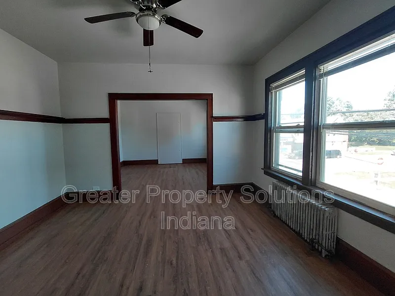 2 bed, 1.0 bath, $1,200 — Photo 1